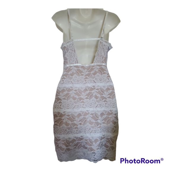 GUESS White Lace Sheath Dress - Size M Medium - Picture 10 of 10